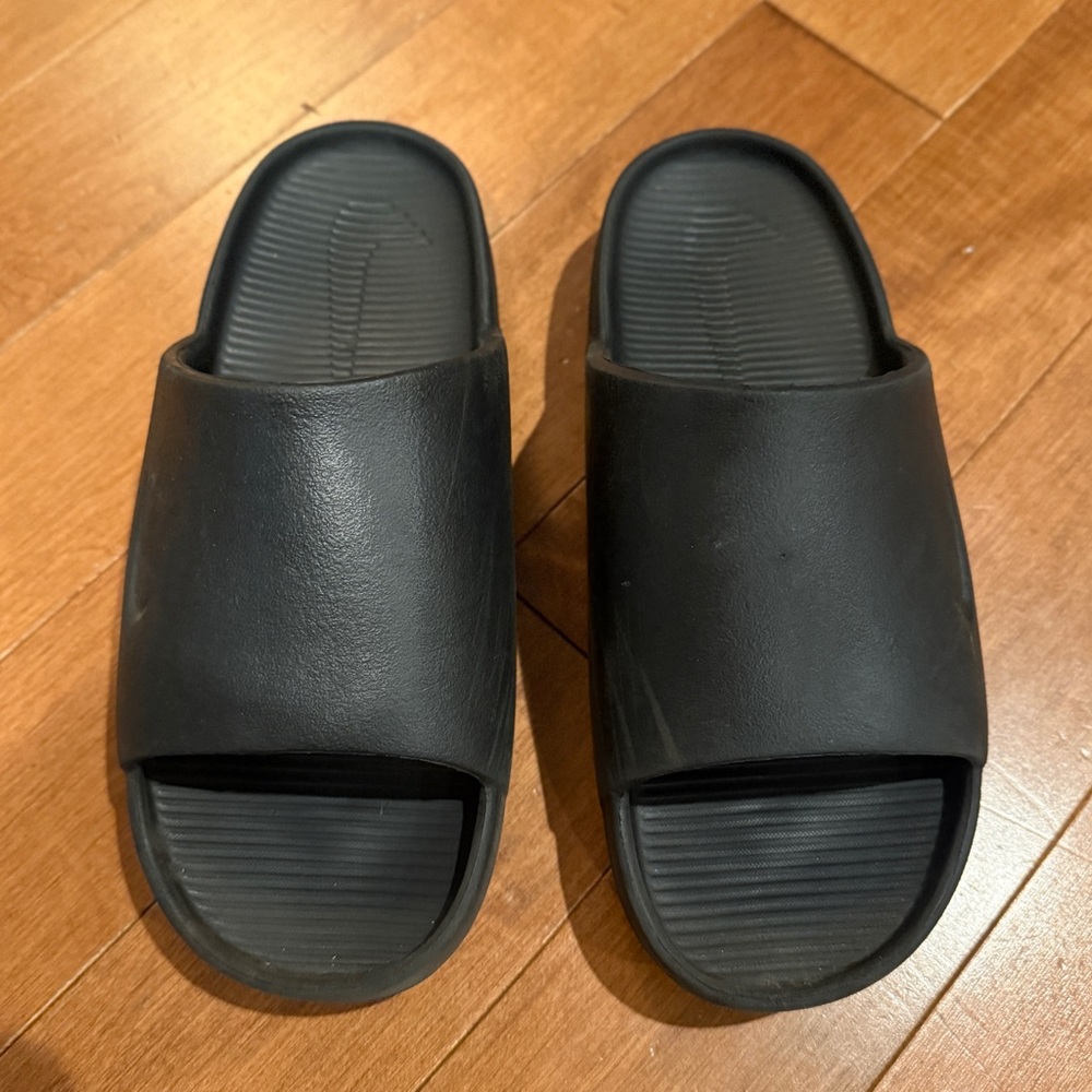 Nike Calm Black Slides